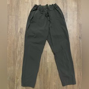 Lululemon women joggers